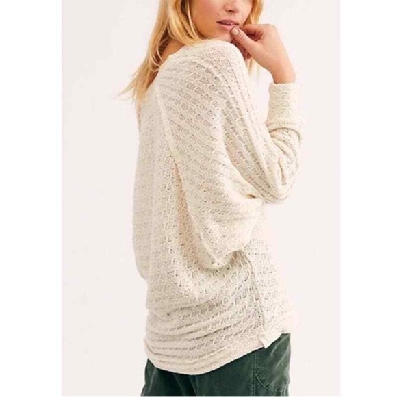 Free People We The Free Thiens Hacci Top Sweater Knit White Cream Size Large - Picture 2 of 6
